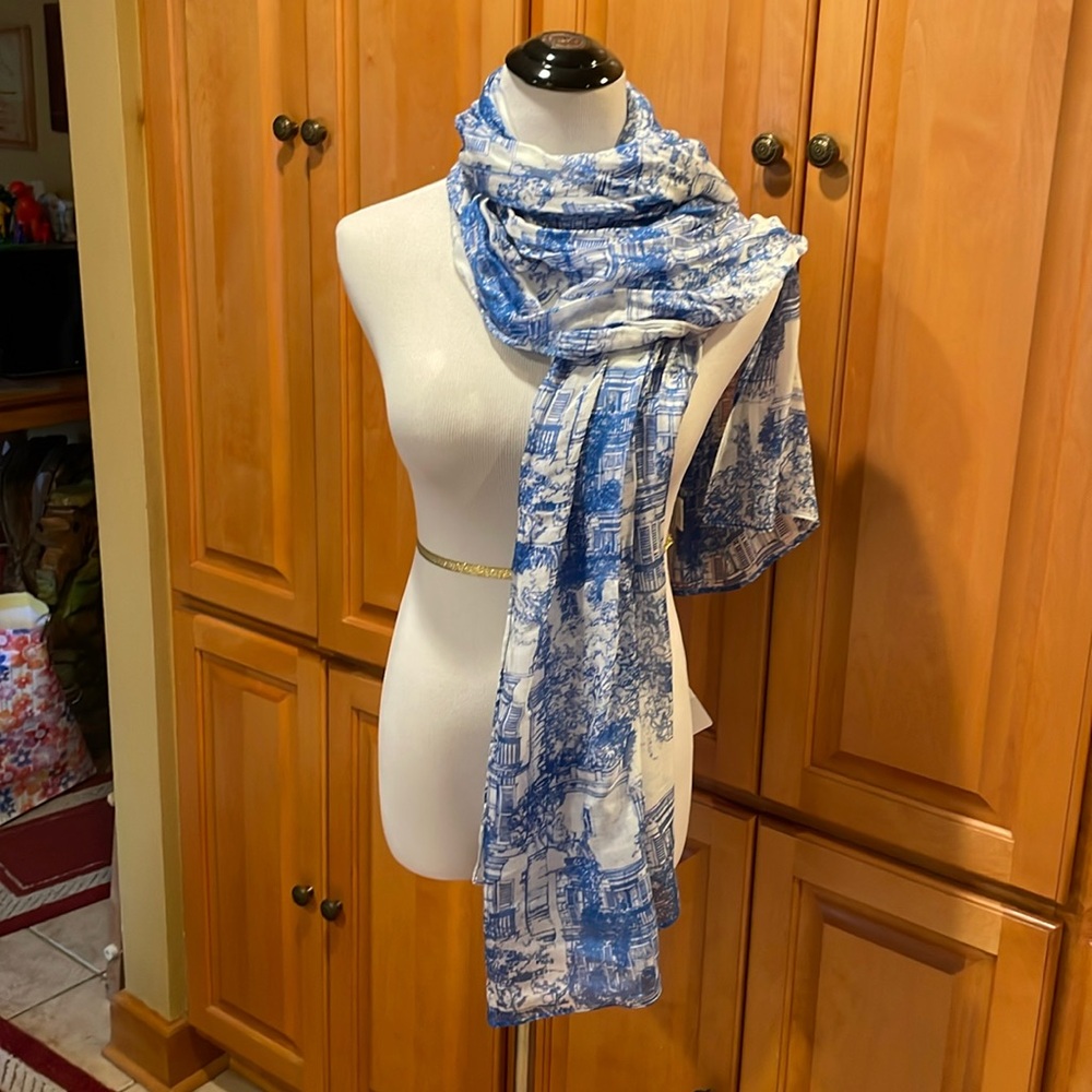 Richard Grand NWT 100% Modal Scarf